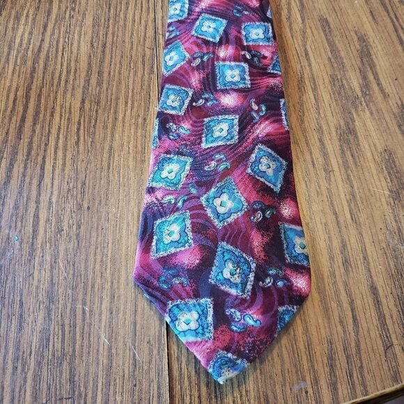 Zylos George Machado Silk Red and Blue Geometric 4 Inch Wide Men's Necktie - Picture 1 of 5